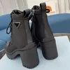 Winter nylon laarzen Designer Monolith Glanzend leer Enkel Combat Boot Platform Wiggen Lace Up Band Reliëfzool Booties Maat 35-41