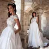 Splendidi abiti da sposa Plus Size A Line con strascico staccabile Applique in pizzo Pieghe senza schienale Abito da sposa Abiti da sposa Abiti 297V