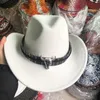 Breda Brim Hats Bucket White Cowboy Hat Jazz Top Head Accessories Felt Mäns och kvinnors utomhus Knight 230904