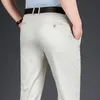 Pantaloni da uomo Pantaloni casual da lavoro primaverili Pantaloni larghi dritti di grandi dimensioni Abito classico da ufficio da uomo 230904