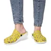 DIY 신발 클래식 슬리퍼 남성 여성 커스텀 패턴 작은 노란색 오리 야외 운동화 트렌드 36-45 105128