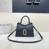 Tasarımcı Çanta Omuz Çantası Crossbody Bag Tote Çanta 2023 Yeni Stil Tasarımcı Çanta Çanta Kadın Çanta Moda Çanta Kayışları Cüzdan En Kaliteli Deri Çanta