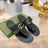 Flip-flops designer femmes sandales en cuir boucle en métal mode clip pied fond plat flip flop luxe mode sandales polyvalentes