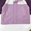 Çocuklar Ceket Tasarımcısı Çok Renkli Dikiş Tasarımı Çocuk Kapşonlu Ceket Boyutu 110-170 cm Yüksek Kaliteli Rüzgar Geçirmez Tasarım Bebek Takım Aug30