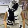 Sciarpa di lana firmata Echarpe Sciarpe di lusso Motivo a quadretti per donna Uomo scialle caldo invernale Moda inverno nero