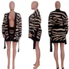 تتبع المسارات النسائية kexu kexu zebra zebra zebra striped heats cardigan sweater shorts اثنين