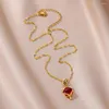 Anhänger Halsketten Blutroter Stein Halskette für Frauen 18 Karat vergoldet Schmuck Körper Schlüsselbein Kette Zubehör Gothic Tier