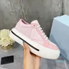 Casual Shoes Lace Up Sneaker Classic White Red Black with Original Box