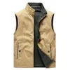 Gilet da uomo Autunno Gilet esterno Giubbotti di cotone di lusso 2023 Mens Bomber Camping Alla moda Bigsize Sleevelesswo Cappotti militari 230905