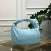 Jodie Bottegass Borse Designer Venetass Woven Bv2023 Borsa a tracolla con tracolla annodata da donna Hobo Arc Dumpling Ys8v I416