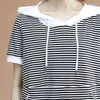 Kvinnors hoodies Summer Hooded Stripes randiga sömmar Kort ärm Pullovers Casual M-4XL Loose Pocket Sweatshirts All-Match kläder för