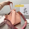 Fashion Classic Laddy Rabbit Classic Handbag Hammock 2023 Bag Embroidered Shoulder Strap Unisex Large Capacity Commuter Tote Designer 54S5 8V2R