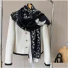 Sciarpe Sciarpe di chiffon di lusso di seta modale superiore per le signore Sciarpa di design Foulard di moda Donna Design alfabeto floreale Stampa di lettere S Dhlr3