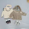 Conjuntos de roupas outono roupas de bebê conjunto de malha bebê menino menina roupas moda cardiganoverallscarf terno de manga comprida camisola de malha 230905