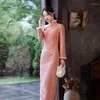 Etnisk klädfjäderkrage Woolen Cheongsam 2023 Vinter Young Model Elegant Chinese Girl Improved Qipao Dress Autumn Long Sleepes