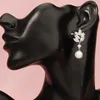 Headpieces Korea Classic Imitation Pearls Drop örhängen för kvinnor Fashion Cubic Zirconia Leaf Dingle Earring Bridal Wedding Jewelry