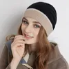 Berets chapéu de malha inverno tricô chapéus elegantes para mulheres gorro de proteção de orelha com design de emenda colorido