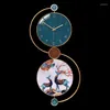 壁の時計装飾ライトラグジュアリークリエイティブリビングルームモダンな装飾的な時計アメリカのパーソナライズされたクォーツ