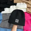 Designer de moda outono inverno gorro chapéus homens e mulheres marca de moda cristal dupla letra c universal boné de malha outono lã ao ar livre quente crânio bonés