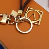 2023 PU Leather Keychain Cheker Designer key Chain Buckle Lovers Handmade Car Thandmade Ceychains Men Women حقيبة إكسسوارات قلادة