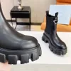 2023 botas femininas designers botas sapatos de couro homens tornozelo martin monolith bota militar inspirado plataforma de combate das mulheres