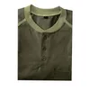 T-shirt da uomo 2023 Arrivi Camicia da uomo Casual Manica corta Collo Tee Uomo Moda Tasca Bottoni Basic Estate Uomo Abbigliamento