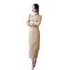 Etnisk klädfjäderkrage Woolen Cheongsam 2023 Vinter Young Model Elegant Chinese Girl Improved Qipao Dress Autumn Long Sleepes