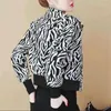 Kvinnors jackor mode korta kappa damer vår höstkläder leopard tryckrockar stativ krage knapp sport avslappnad femme jacka jacka