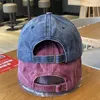 Bollkåpor Retro nödställda engelska broderade baseballmössa Kvinnliga ansiktsutseende Small Curved Brim Sunshade Par Peaked Men