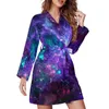 Ropa de dormir para mujer Púrpura Galaxy Pijama Bata Espacio exterior Nebulosa Estrellas Estética Manga larga Cuello en V Estampado Pijamas Batas Vestidos de moda