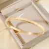 Bracciale rigido in acciaio inossidabile semplice moda amore braccialetto da donna carino oro