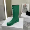 2023 Designer Luxury Pure Color Rainshoes Boots Womens Letter-designade Metal Trim Leather Foot Mat Matta utomhus Non-Slip Boot Lady Fashion Fashion Low-Heeled Comfort Shoes Storlekar