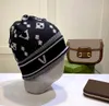 Beanie/Skull Caps Beanie/Skull Capsデザイナービーニーニットハットウォームレターデザインハットクリスマスギフトハットダストバッグ4色