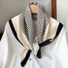 Sciarpe di marca di lusso sciarpa scozzese quadrata da donna collo in raso fascia per capelli fascia da lavoro morbida sciarpa da collo 2021 NUOVO testa Hijab femminile Foulard 230831