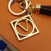 2023 PU Leather Keychain Cheker Designer key Chain Buckle Lovers Handmade Car Thandmade Ceychains Men Women حقيبة إكسسوارات قلادة