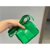 Texture Venetass Bag 6-Zellen-Designer-Flaschenkassette Advanced Woven Oil Wax Mini Small Square Cow Leather Shoulder Messenger