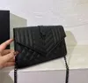 designerka torebka torebka na ramię luksusowe czarne białe torby designerskie Zakrzywione pokrywę torby posłańca metalowa sieć złota srebrna torebka torebka skórzana torba crossbody