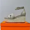Detalle Elda Sandalias de cuña trenzadas redactadas Plataforma con correa en el tobillo Bombas Tacones Zapatos con punta cuadrada Diseñadores de lujo para mujer Suela de cuero Zapatos de noche Zapatos planos
