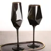 Şarap bardakları yaratıcı şekil kırmızı cam phnom penh basit saf siyah kristal şampanya su fincanı mutfak içecek eşyaları