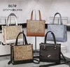 New Classic Coated Presbyopic Field Tote Shopping Bag Retro Portable Shoulder Tote Bag for Women All-match