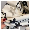 Halsdukar 2022 Topp Women Man Designer Scarf Fashion Märke 100% kashmir för vinterkvinnor och män Long Wraps Storlek 128x122cm Gift Drop Dhnvy