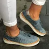 Klänningskor Fashion Solide Color Breattable Platform Sneakers fransar ihålig rund tå kvinnor utomhus vaknar avslappnade sandaler