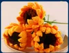 Fiori decorativi 3 rami Girasole multistrato lavorato a mano a maglia Fiore partecipativo per la decorazione domestica dell'anno del Ringraziamento