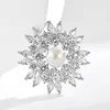 Brooches Fashion High-end Copper Micro-zircon Snowflake Temperament Women's Suit Coat Accessories Broche Pin Christmas Gift