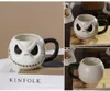 Muggar 600 ml Personlig anpassad kreativ modellering Mug Halloween Skull Cup med handtag Lidless Ceramic Cup Funny Water Cup Mocha Cup 230905