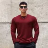 Męskie koszule 2023 Jesienna i zimowa moda T-shirt z długimi rękawami TOP TOULKATUALNY Wzór pionowy okrągły szyja
