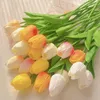 Flores decorativas 5 piezas de tulipanes artificiales, tulipán falso, flor de espuma de PE para el día de la madre, ramo de boda, arreglo floral, decoración de la mesa del hogar