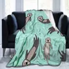 Coperte Fasce Kawaii Sea Otters Coperta in flanella Regali per bambini Accogliente coperta per la pausa di mezzogiorno per divano da ufficio Leggera calda super morbida 230905