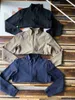 Męskie kurtki designerskie kurtka sportowa Slim Fit Stand Outdoor Szyja Zapip Płot stereoskopowy krojony silikonowy klasyczny tył se0w