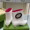 Designer - botas de tornozelo de borracha dedo apontado salto médio sola de borracha botas de chuva sapatos de luxo femininos calçados de fábrica